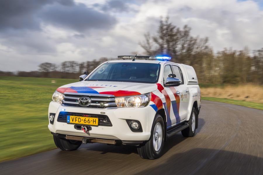  Toyota Hilux 4x4 Double Cab Politie 2020 года  (NL) (фото 7 из 8)